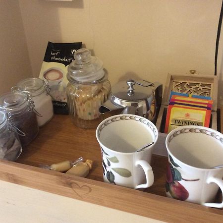 Bed and Breakfast The Poplars Newbold on Stour Esterno foto